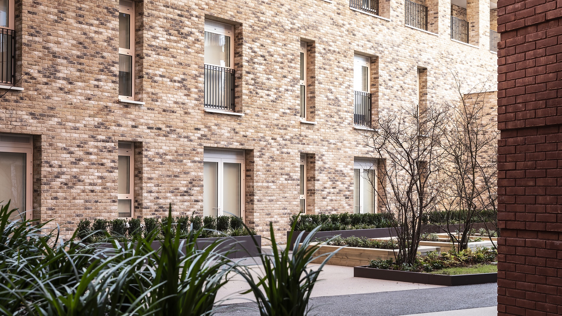 Apartments to Rent by a2dominion at Keybridge, Lambeth, SW8, communal gardens