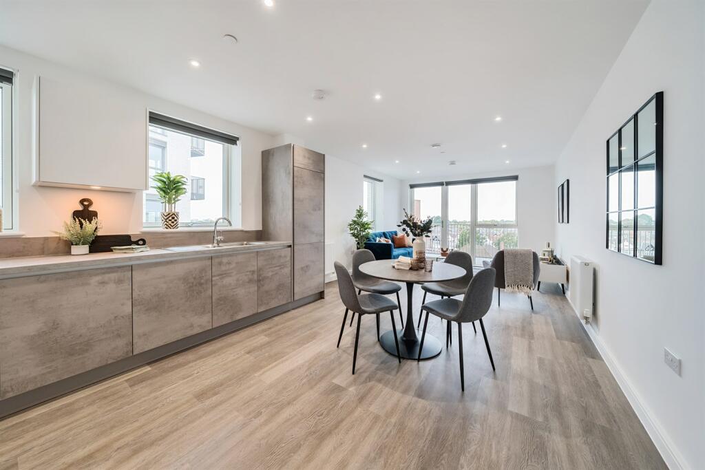 Apartments to Rent by Simple Life London in Ark Soane, Ealing, W3, The Topaz kitchen living dining area