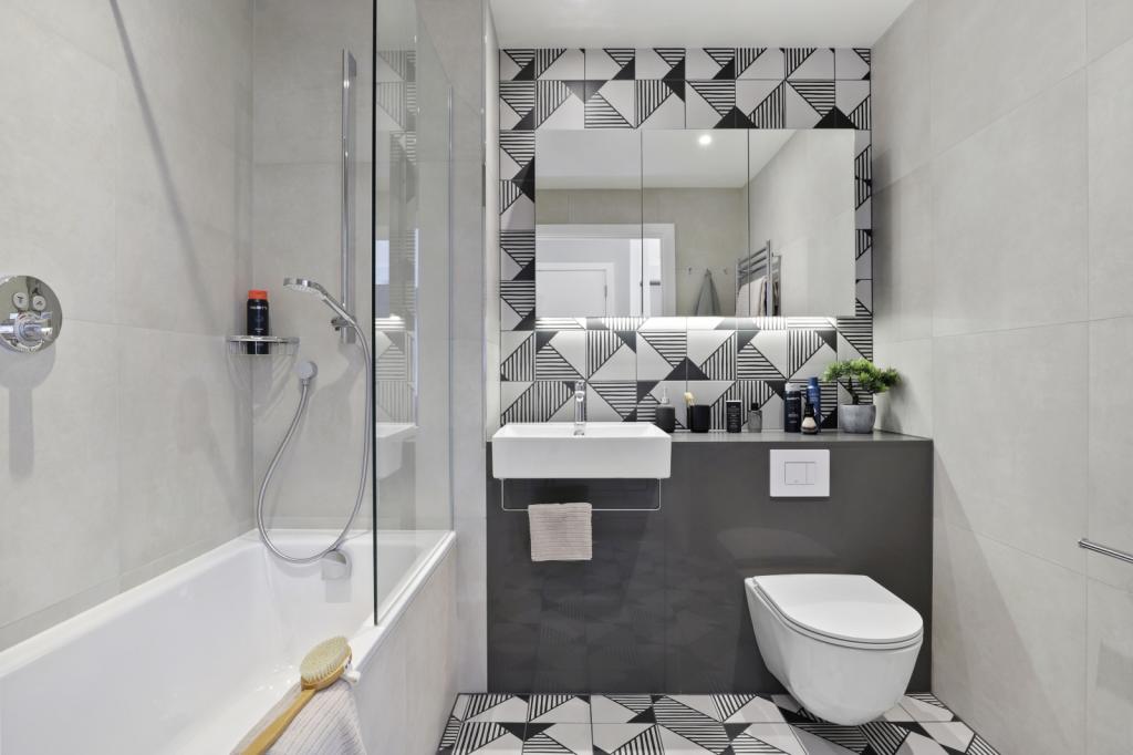 Apartment Get Living East Village London Stratford Bathroom 1