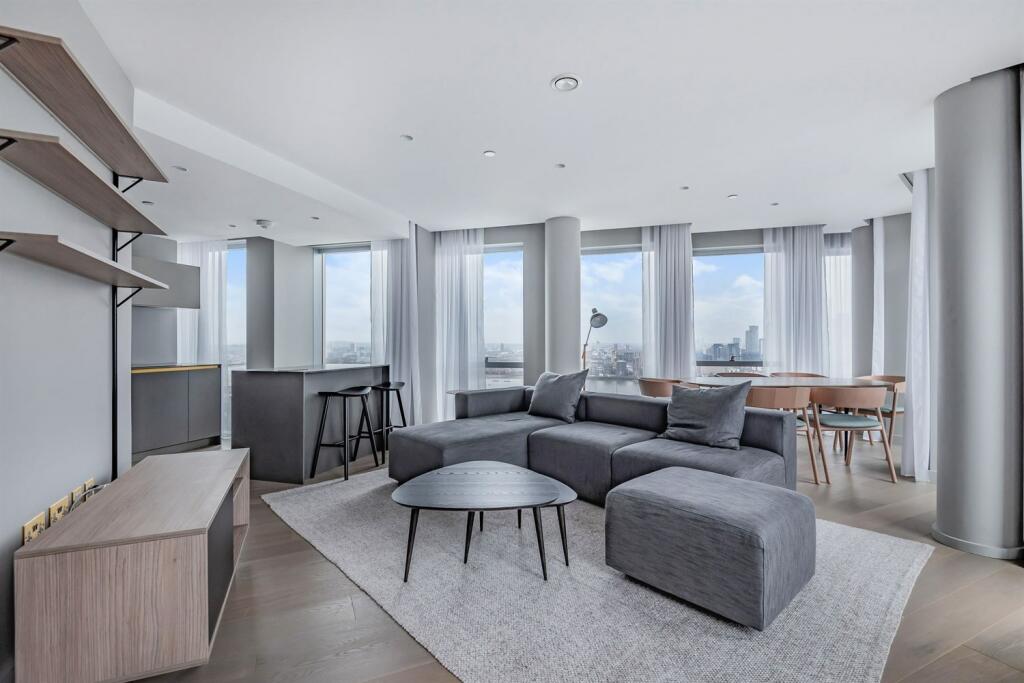 Apartments to Rent by Greenwich Peninsula at Upper Riverside, Greenwich, SE10, living dining area