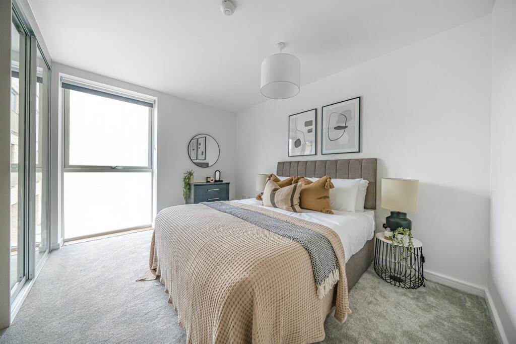 Apartments to Rent by Simple Life London in Beam Park, Havering, RM13, The Muroc bedroom