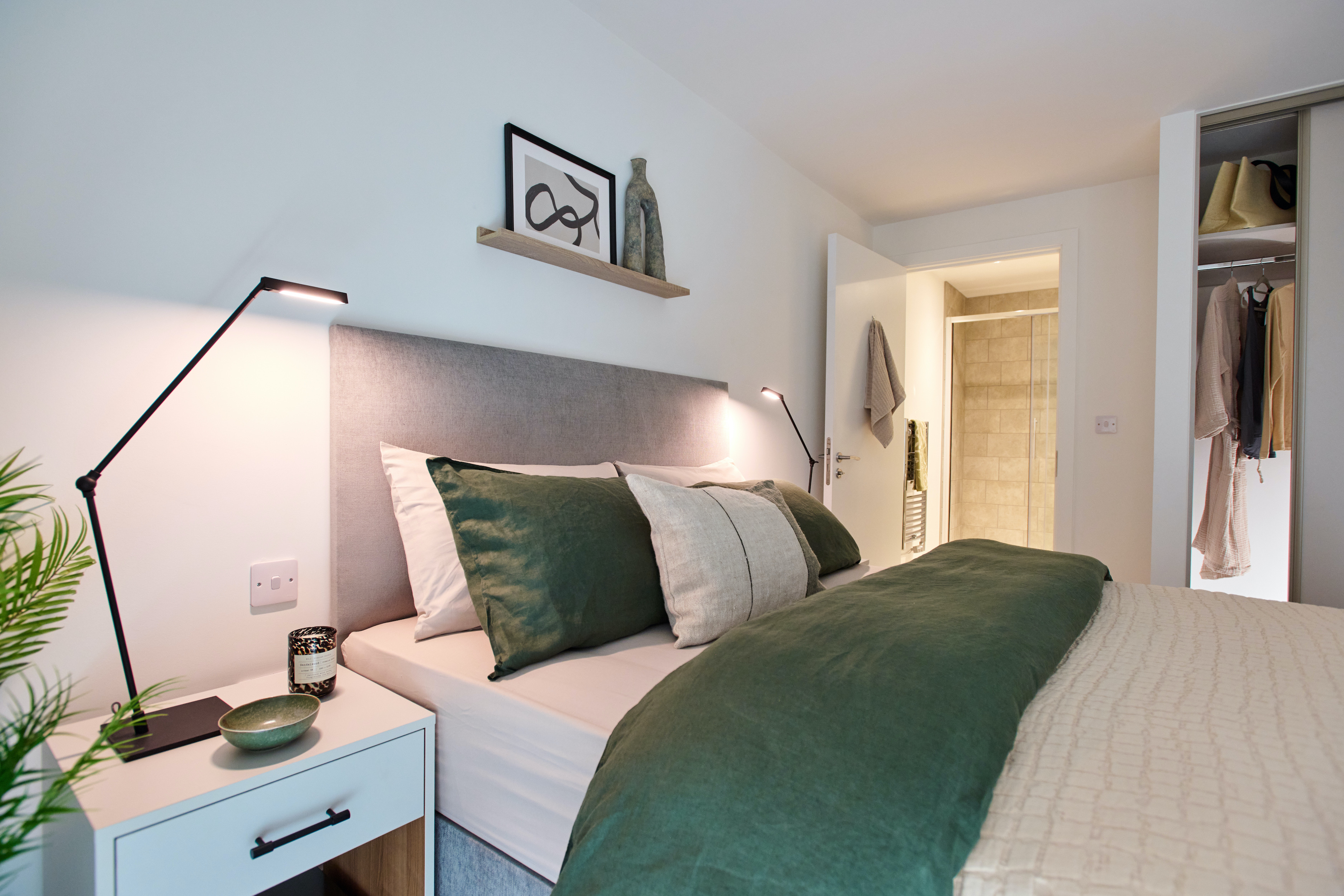 Apartments to Rent by Apo at Apo at The Holloway, Birmingham, B1, bedroom