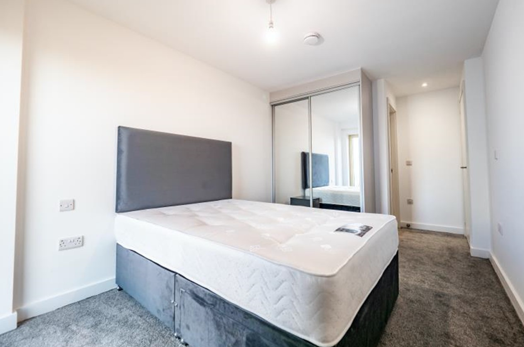 Apartments to Rent by Northern Group at The Quarters, Manchester, M1, bedroom