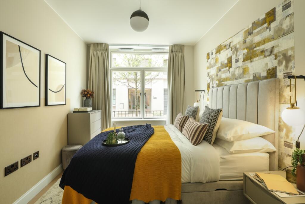 Houses and Apartments to Rent by JLL at Sugar House Island, Newham, E15, bedroom