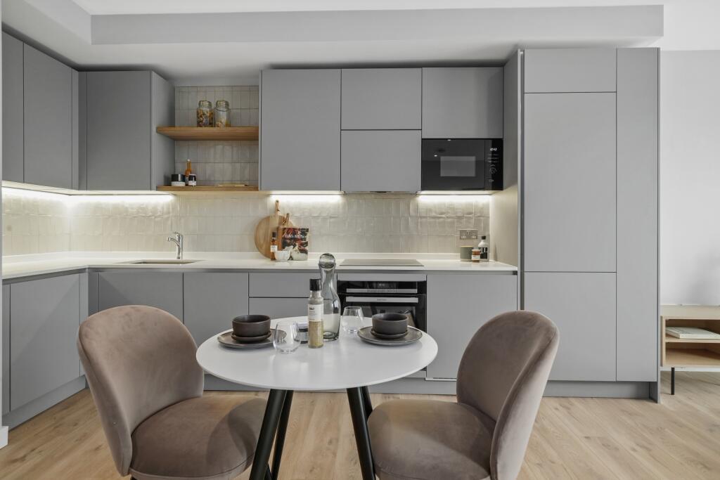 Apartment Get Living East Village London Stratford Kitchen Dining Area 3