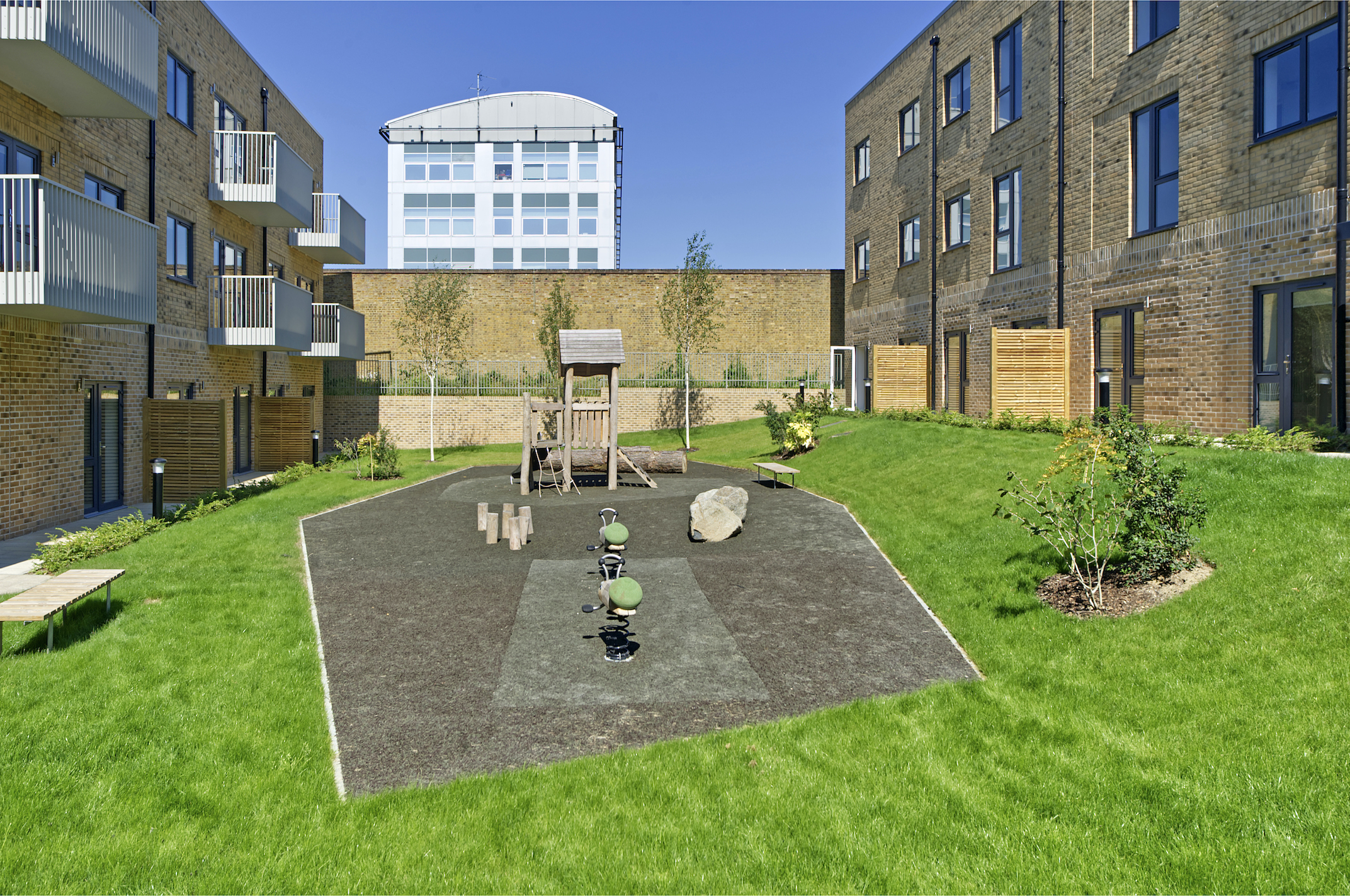 Apartments to Rent by Una Living in Springfield Parkside, Tooting, SW17, Snowdrop House panoramic