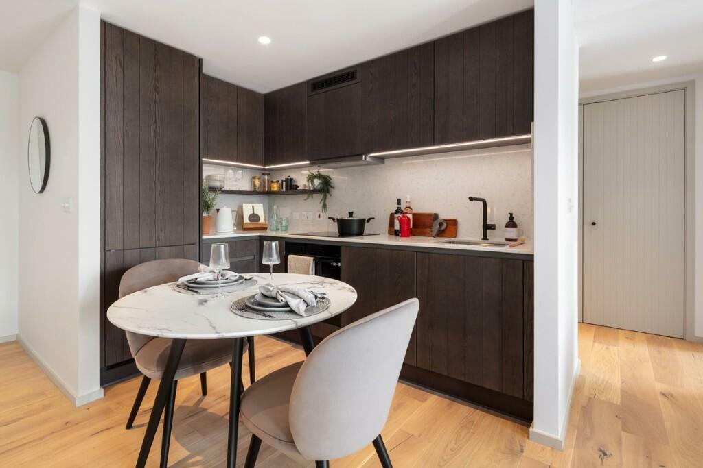Apartment-Related-Argent-Author-King's-Cross-Camden-Greater-London-interior-kitchen-dining-area
