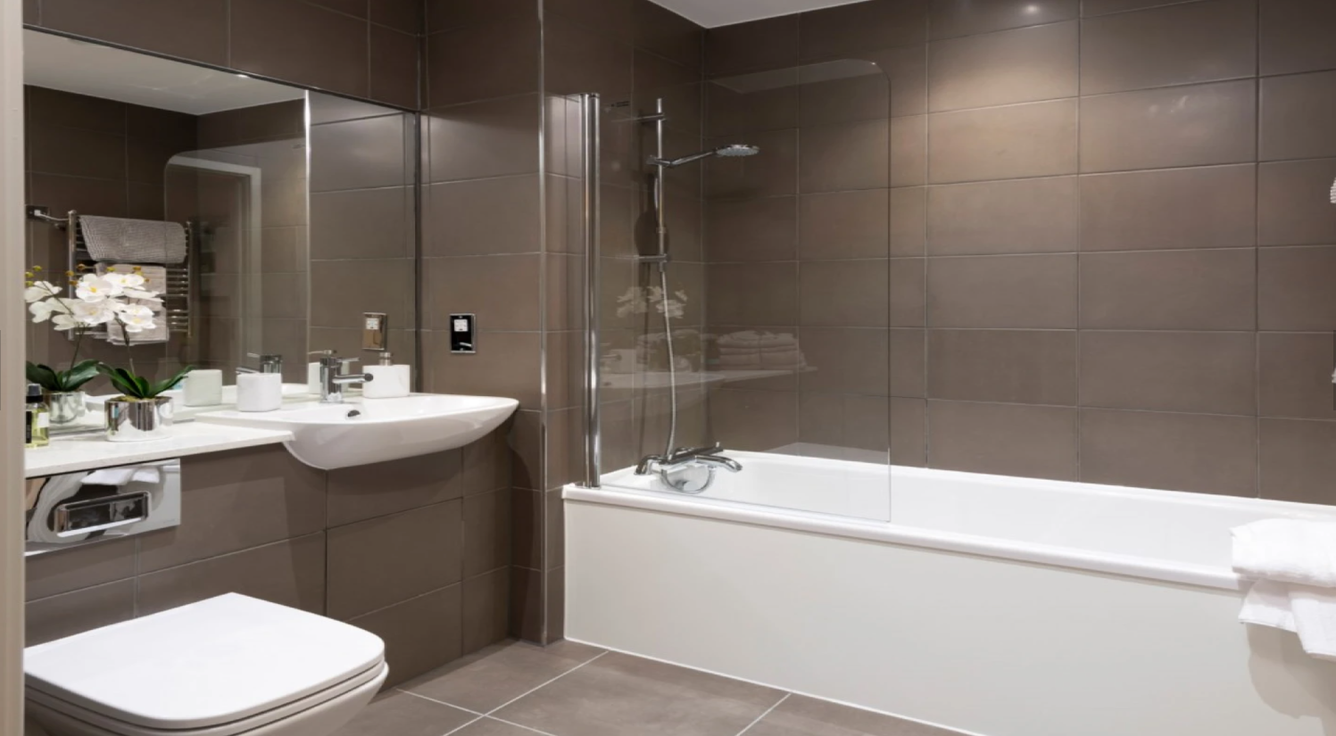 Apartment-Allsop-The-Trilogy-Manchester-interior-bathroom