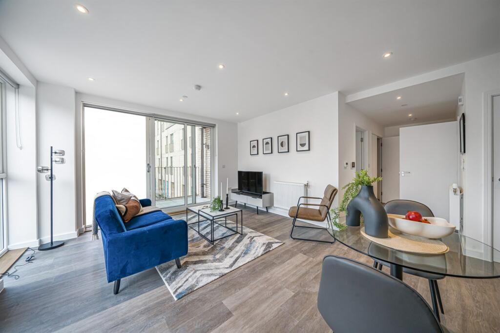 Apartments to Rent by Simple Life London in Beam Park, Havering, RM13, The Fairmont living dining area