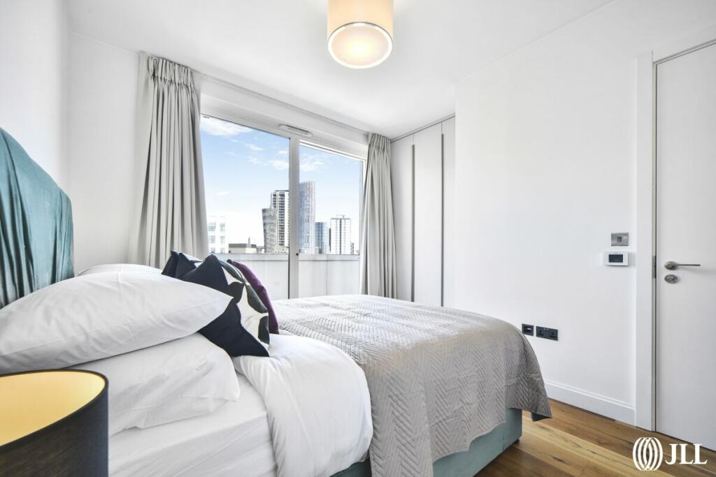 Houses and Apartments to Rent by JLL at Sugar House Island, Newham, E15, bedroom