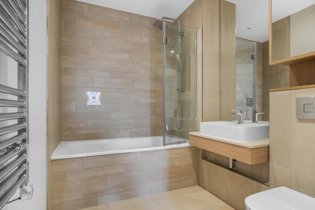 Houses and Apartments to Rent by JLL at Sugar House Island, Newham, E15, bathroom