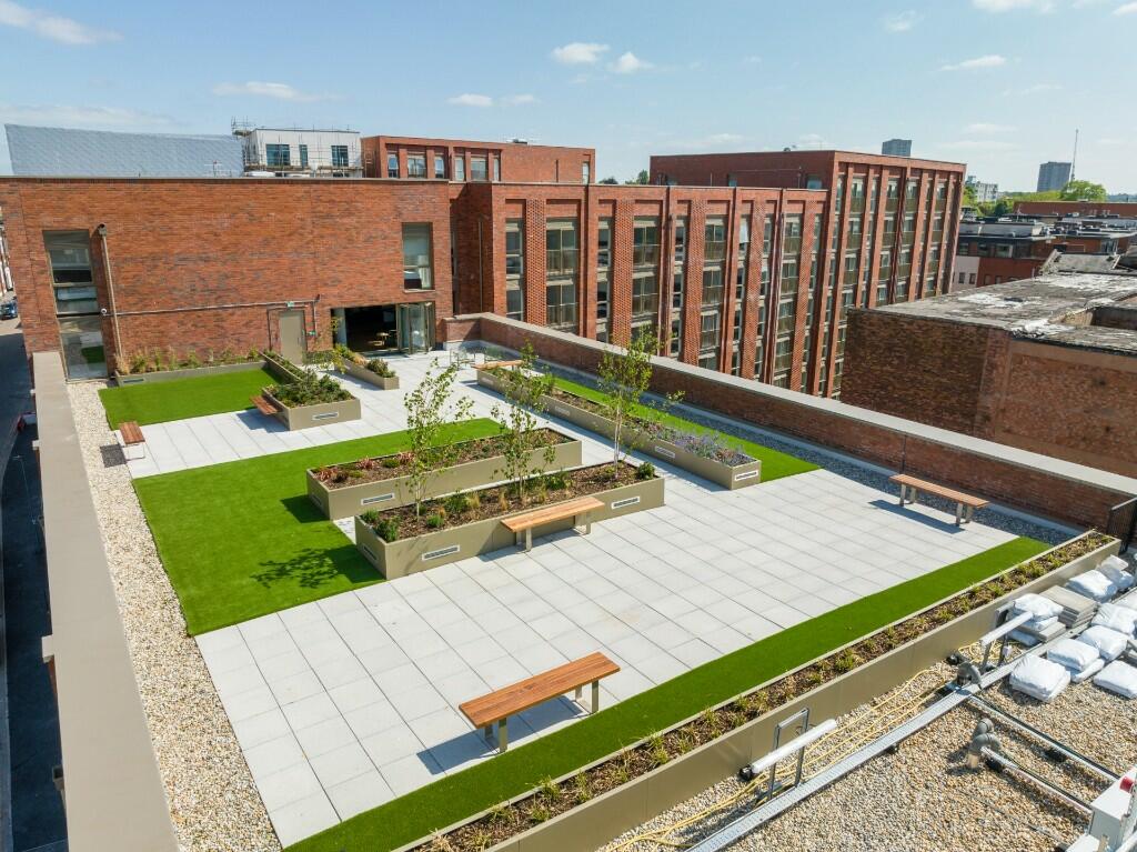 Apartments to Rent by ila at Hairpin House, Birmingham, B12, roof terrace