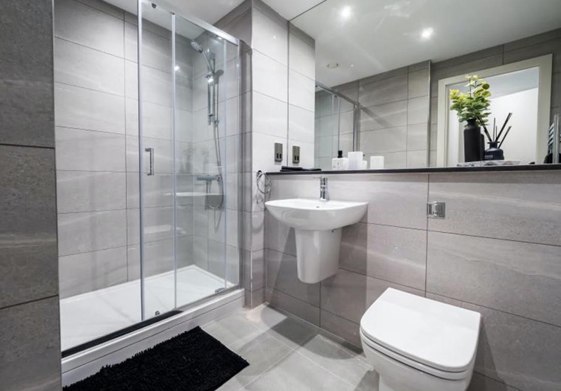 Apartments to Rent by Northern Group at The Quarters, Manchester, M1, bathroom