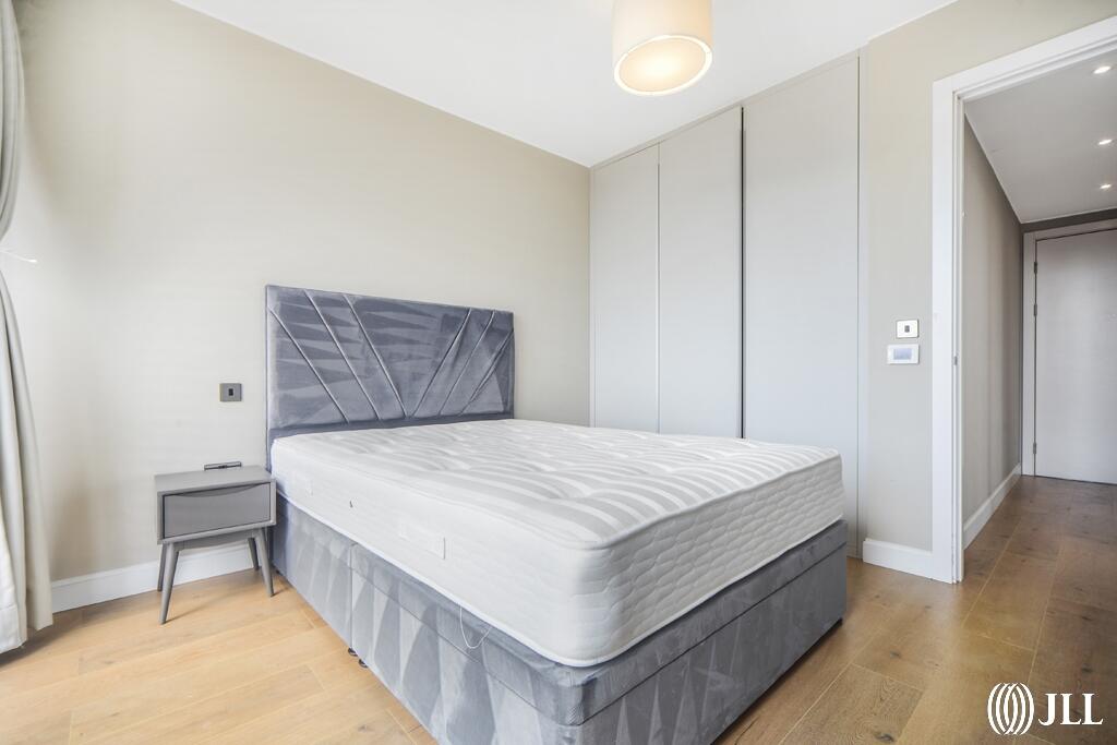 Houses and Apartments to Rent by JLL at Sugar House Island, Newham, E15, bedroom