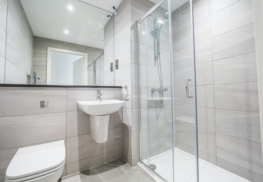 Apartments to Rent by Northern Group at The Quarters, Manchester, M1, ensuite