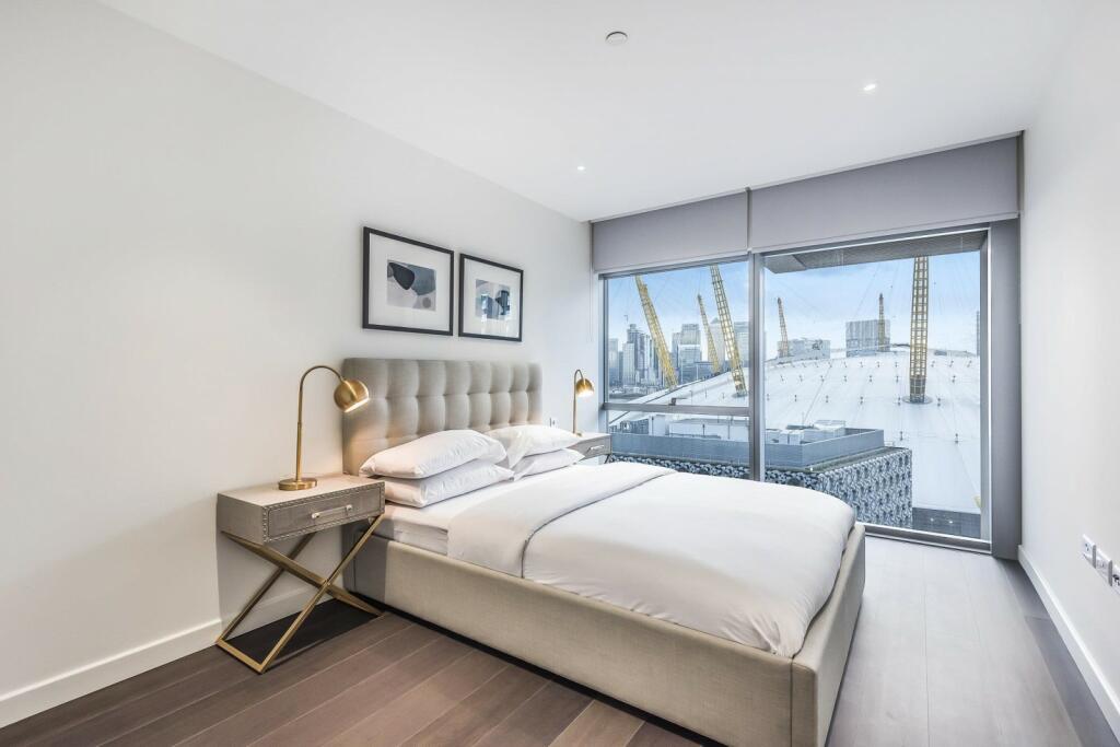 Apartments to Rent by Greenwich Peninsula at Upper Riverside, Greenwich, SE10, bedroom