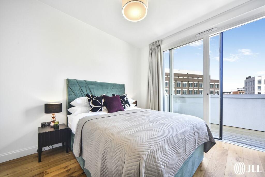 Houses and Apartments to Rent by JLL at Sugar House Island, Newham, E15, bedroom