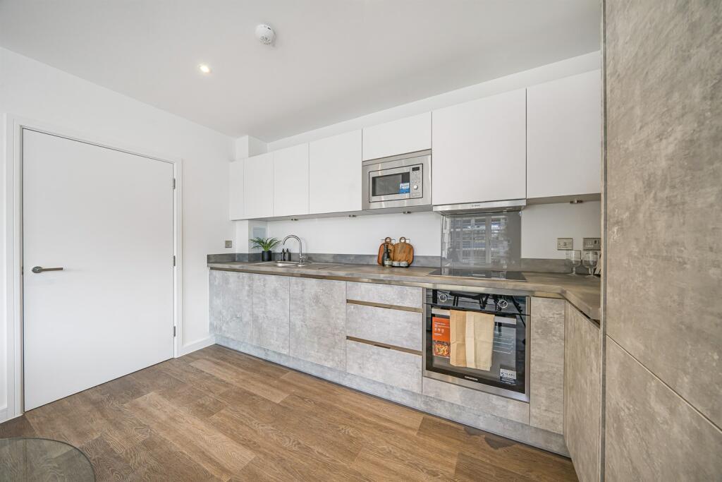 Apartments to Rent by Simple Life London in Beam Park, Havering, RM13, The Muroc kitchen