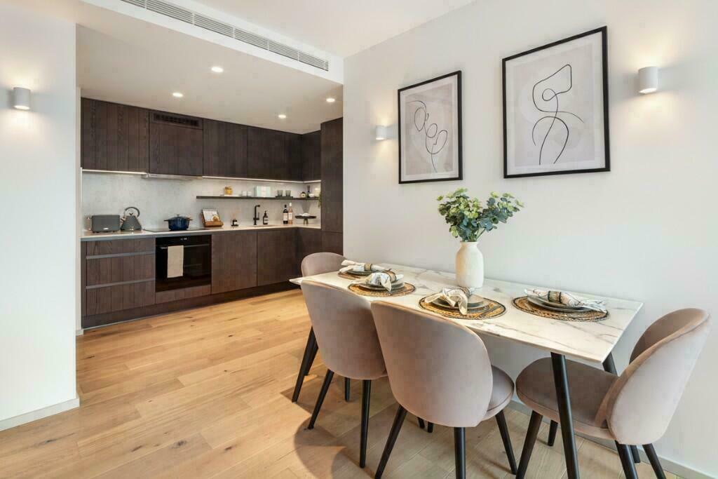 Apartment-Related-Argent-Author-King's-Cross-Camden-Greater-London-interior-kitchen-dining-area