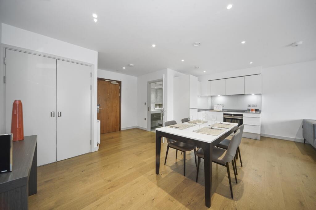 Apartment Get Living Elephant Central London Kitchen Dining Area 1