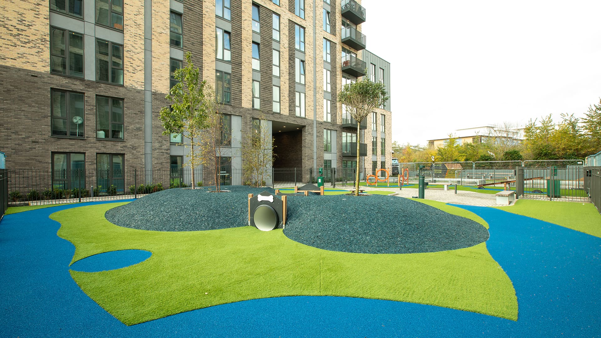 Apartments to Rent by Cortland in Cortland Cassiobury, Watford, WD18, communal dog park