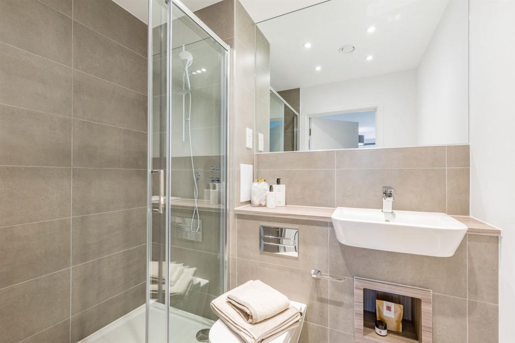 Apartments to Rent by Simple Life London in Fresh Wharf, Barking, IG11, The Egret bathroom