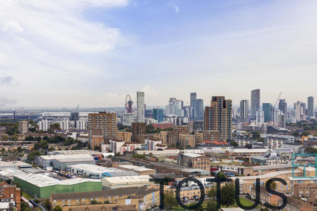 Apartments to Rent by Savills at The Highline, Tower Hamlets, E14, building panoramic