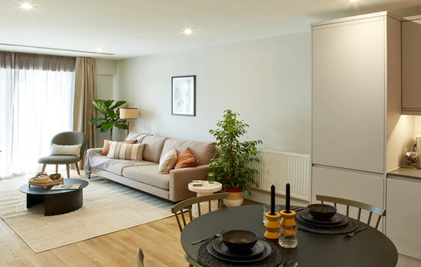 Apartment-Allsop-The-Lark-Nine-Elms-Wandsworth-London-interior-kitchen-living-area