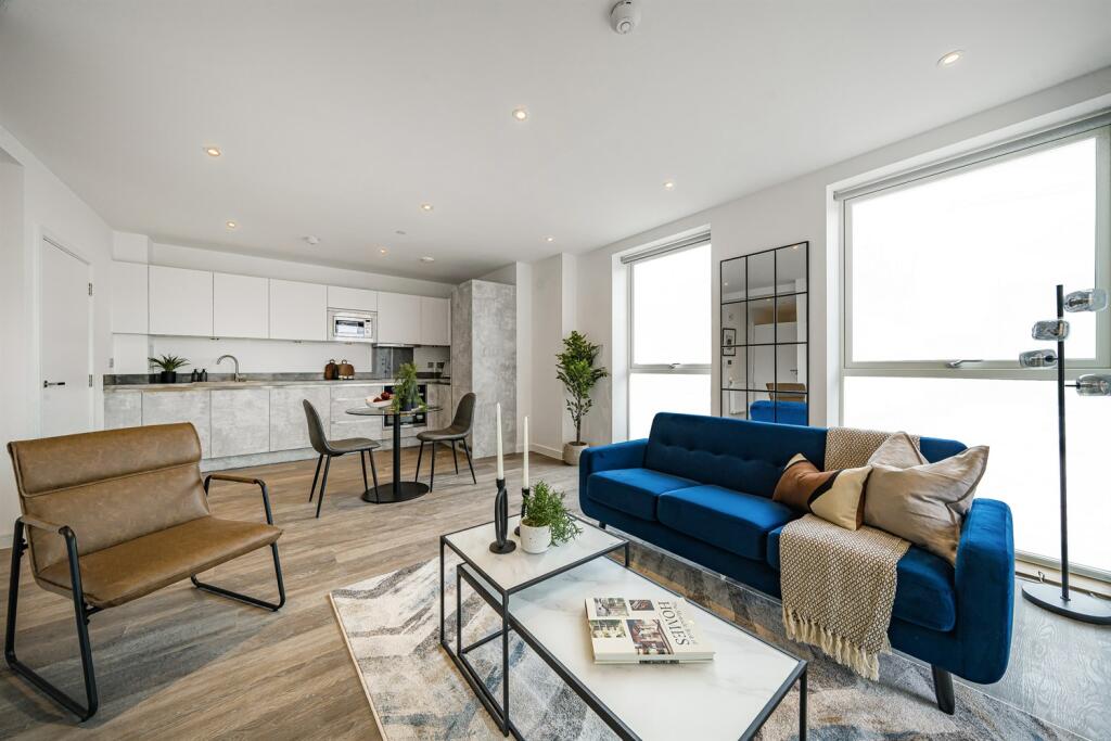 Apartments to Rent by Simple Life London in Beam Park, Havering, RM13, The Flex living dining area