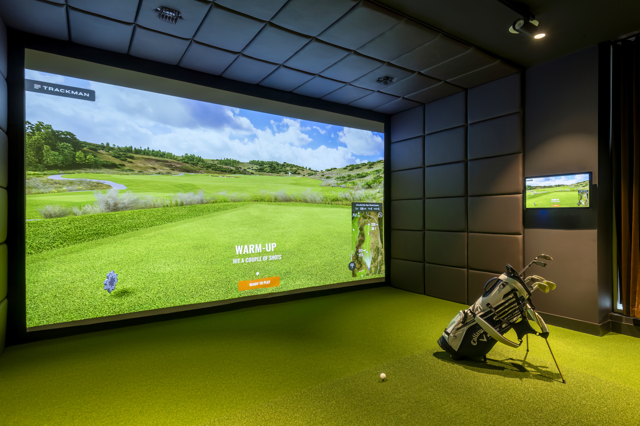 Apartments to Rent by Cortland in Cortland at Colliers Yard, Salford, M3, golf simulator