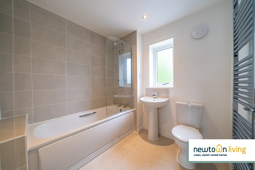 Houses to Rent by Newton Living at Lock 44, Leicester, LE4, bathroom