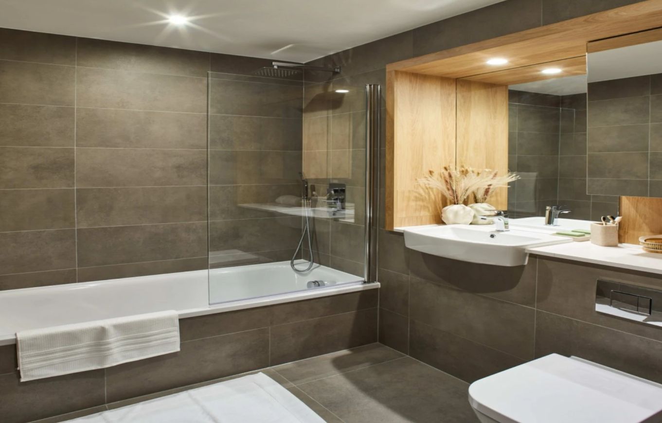 Apartment-Allsop-The-Lark-Nine-Elms-Wandsworth-London-interior-bathroom