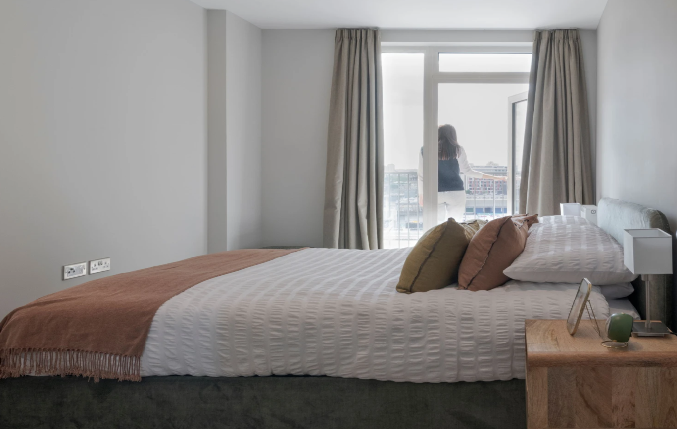 Apartment-Allsop-The-Lark-Nine-Elms-Wandsworth-London-interior-bedroom