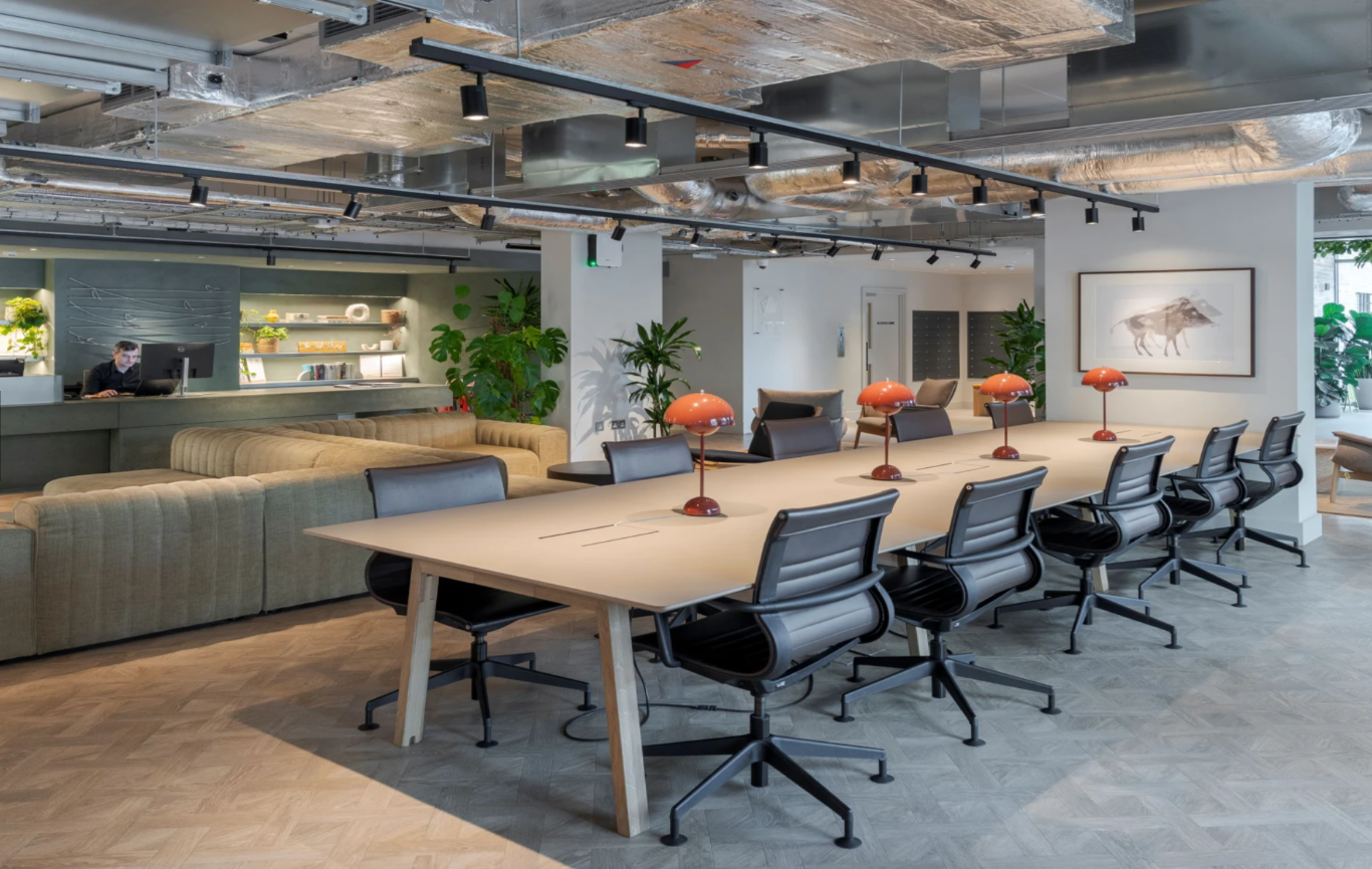 Apartment-Allsop-The-Lark-Nine-Elms-Wandsworth-London-interior-shared-lounge